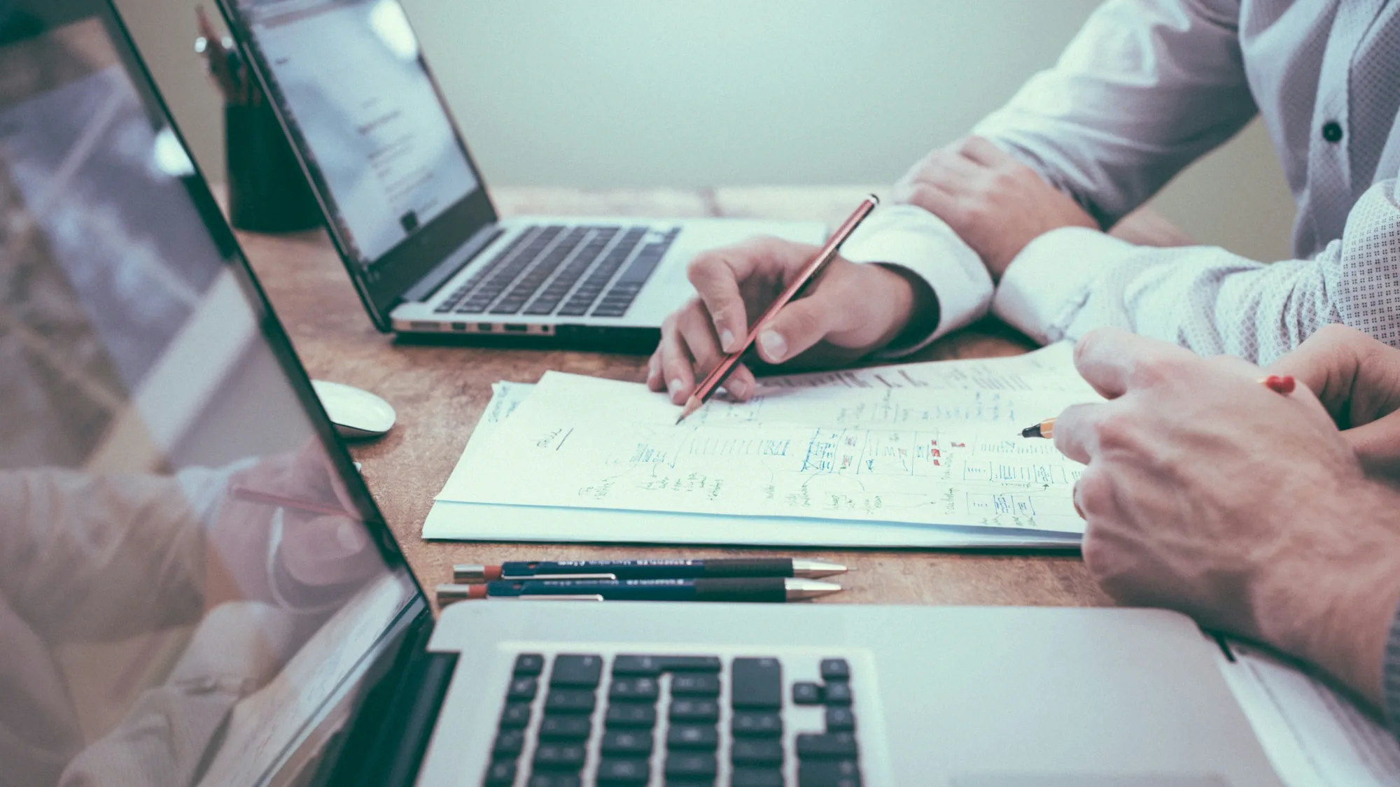 Les meilleurs outils pour organiser un événement en 2026 : comparatif des logiciels événementiels
